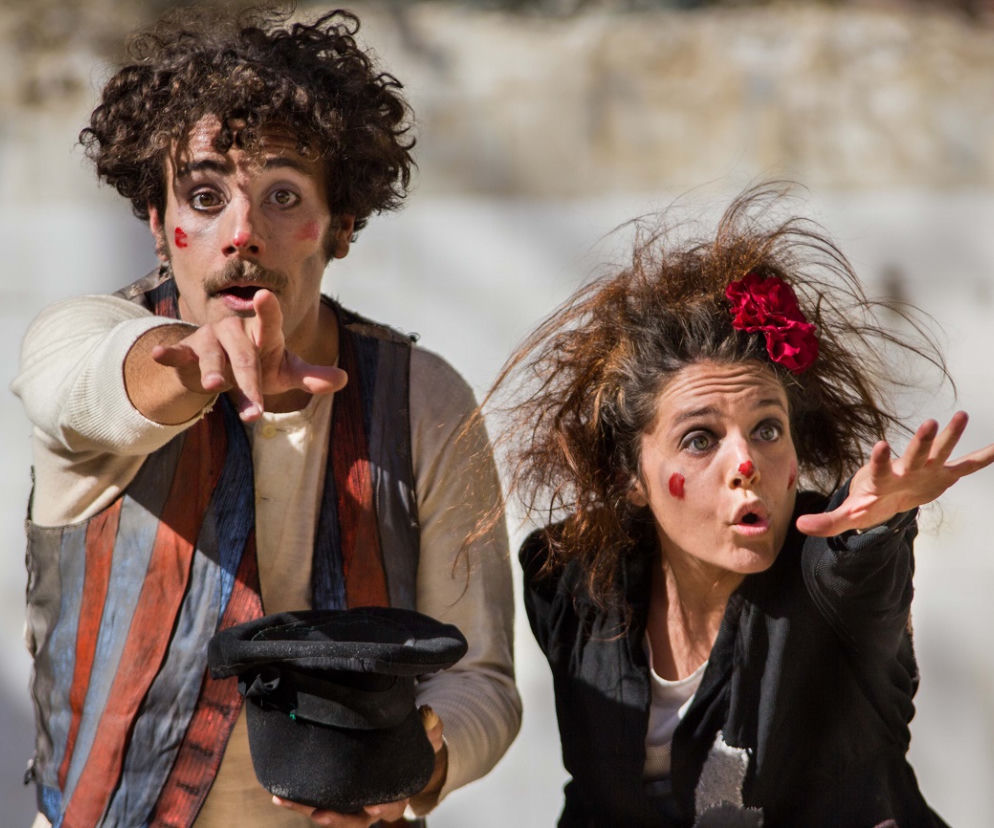 DROMOCÓSMICAS Itinerant Theater „Vagor & Bellavita”