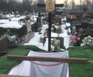 Ciężarną 13-latkę zabił jej 15-letni chłopak. Pogrzeb Patrycji z Bytomia [RELACJA Z UROCZYSTOŚCI]