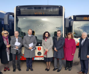 Podpisanie umowy najmu 48 nowych autobusów w Gdańsku