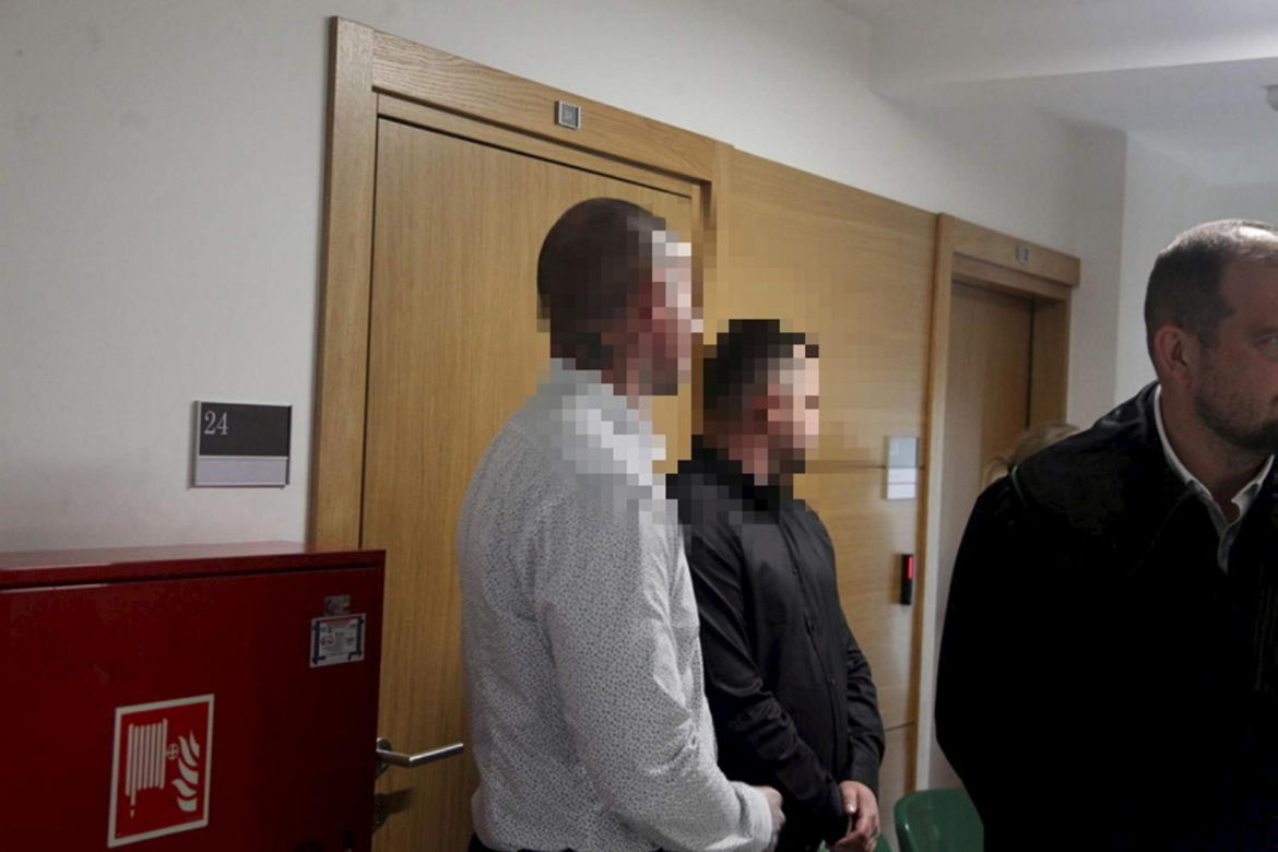 Rafał i Aleksander pobili Adama Niedzielskiego w centrum miasta. Były minister okazał im łaskę