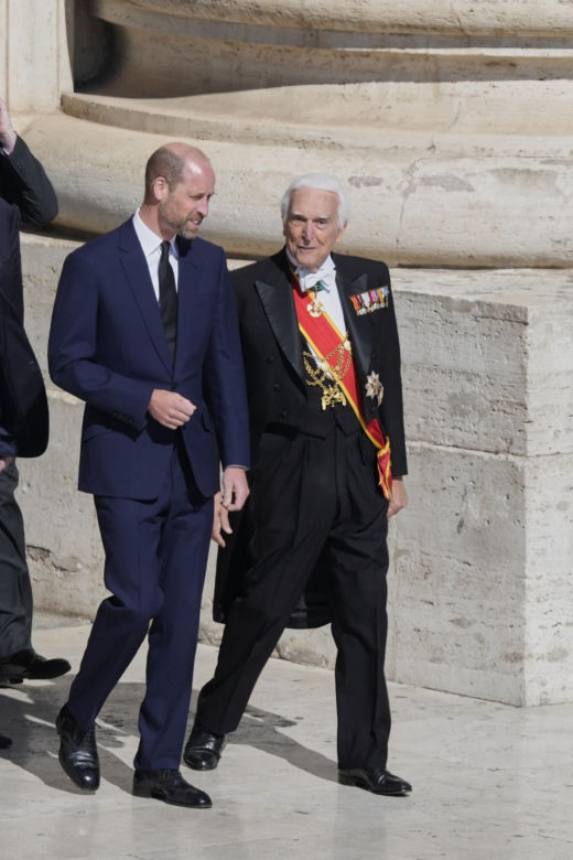Księżna Kate nieobecna na pogrzebie papieża! Książę William był sam
