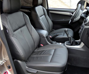 Isuzu D-MAX - siedzenia
