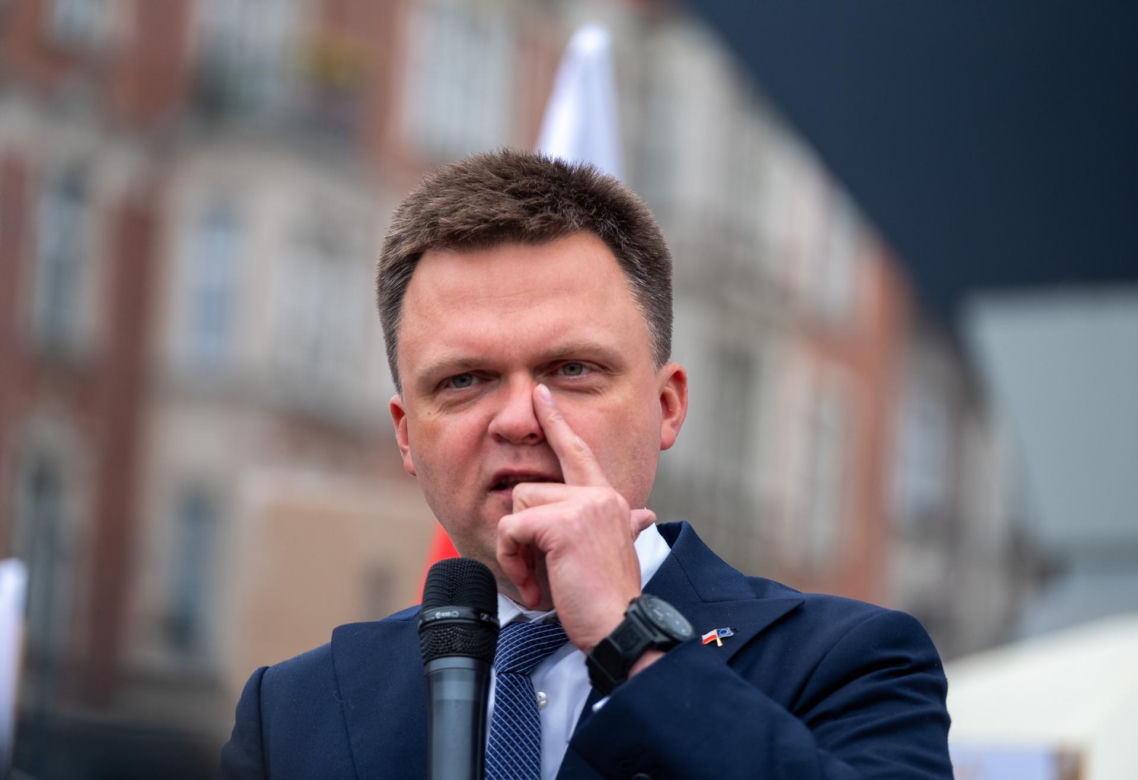 Hołownia ma kobiecy atom 