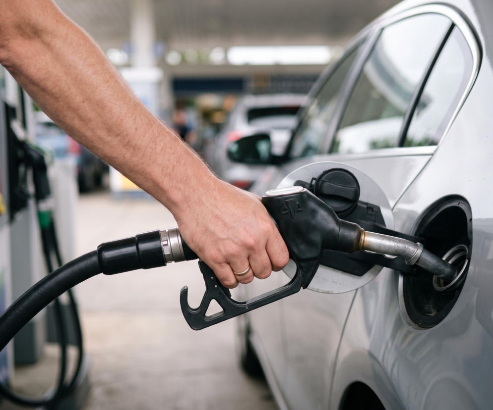 Hurtowe ceny paliw 13.09.2026. Czas na oddech dla kierowców po weekendowych podwyżkach