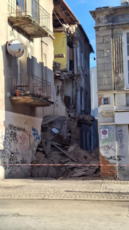 Runęła ściana kamienicy w centrum Lublina! Ewakuowano aż 14 osób