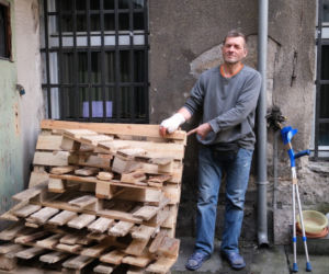 Pan Zbigniew prawie stracił rękę