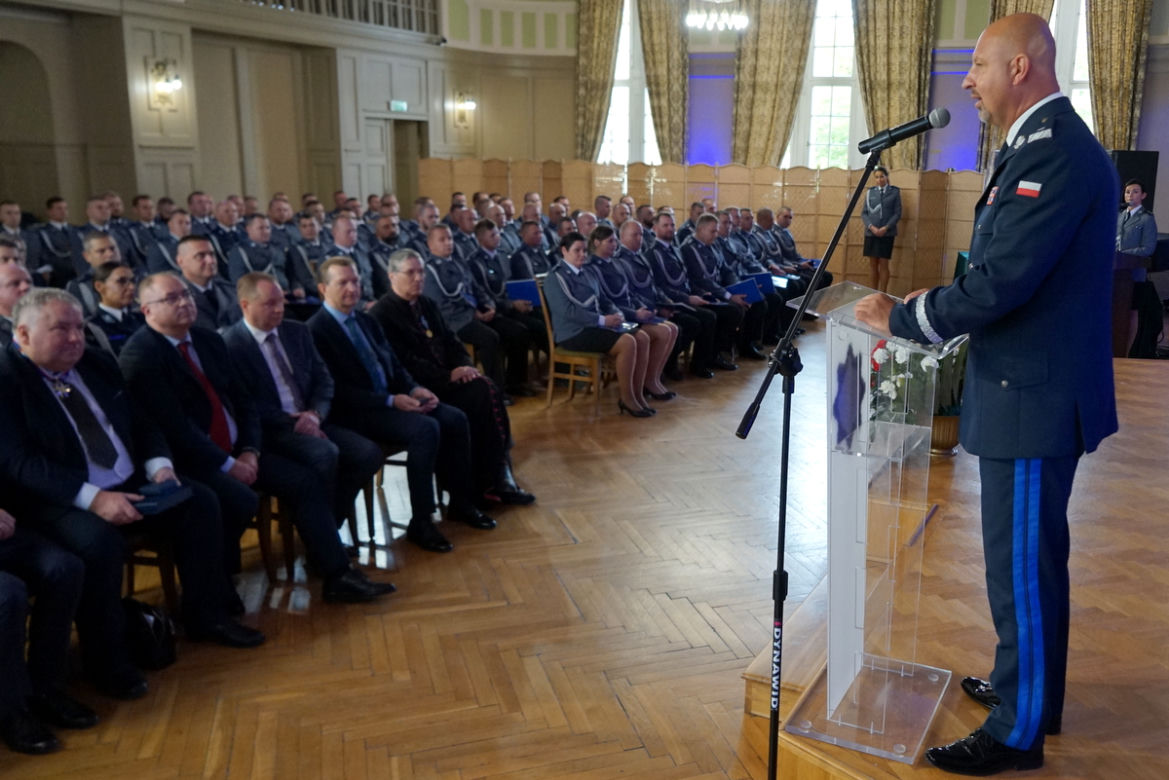 Kryształowe serca dla policjantów z całego regionu
