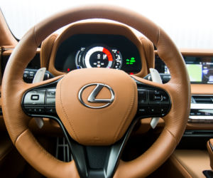 Lexus LC500h 3.5 V6 359 KM Superturismo