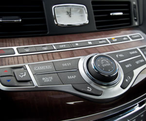 Infiniti Q70h Premium Tech