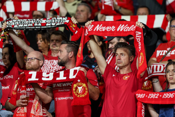 Widzew Łódź - Lech Poznań: Zdjęcia kibiców z meczu 6. kolejki PKO BP Ekstraklasy
