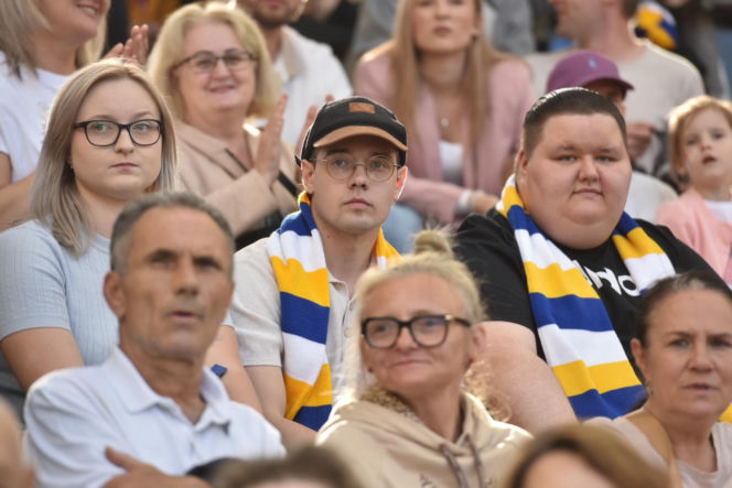 PRES Grupa Deweloperska Toruń - Gezet Stal Gorzów: Zdjęcia kibiców z meczu 7. kolejki PGE Ekstraligi na Motoarenie