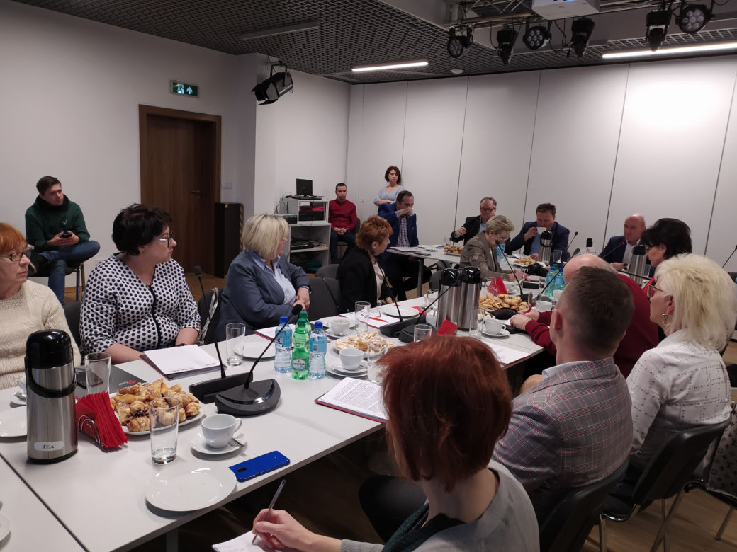 Warszawskie spółdzielnie jednym głosem o opłatach za śmieci. Proponują zmiany