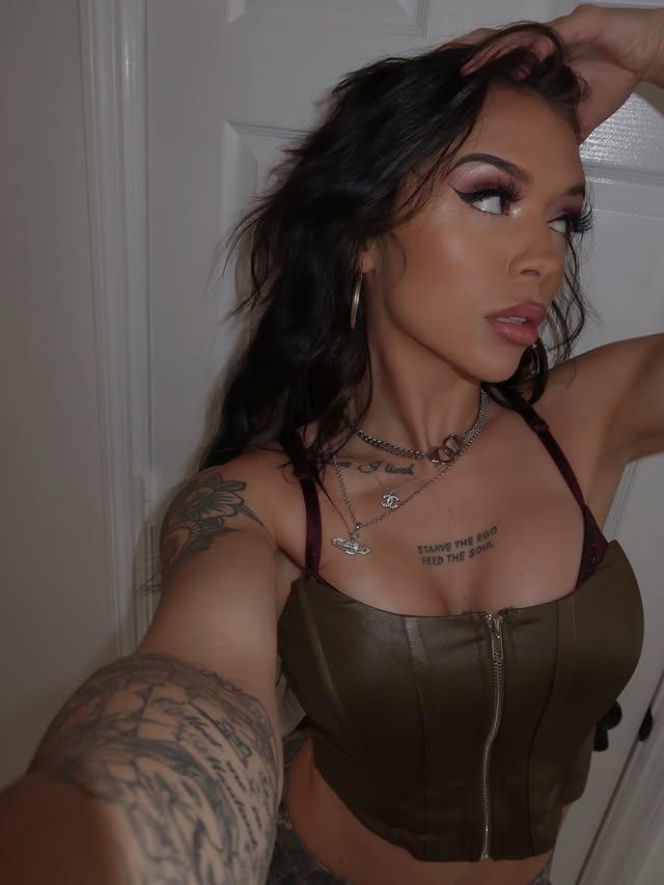 Elayna Black/Cora Jade