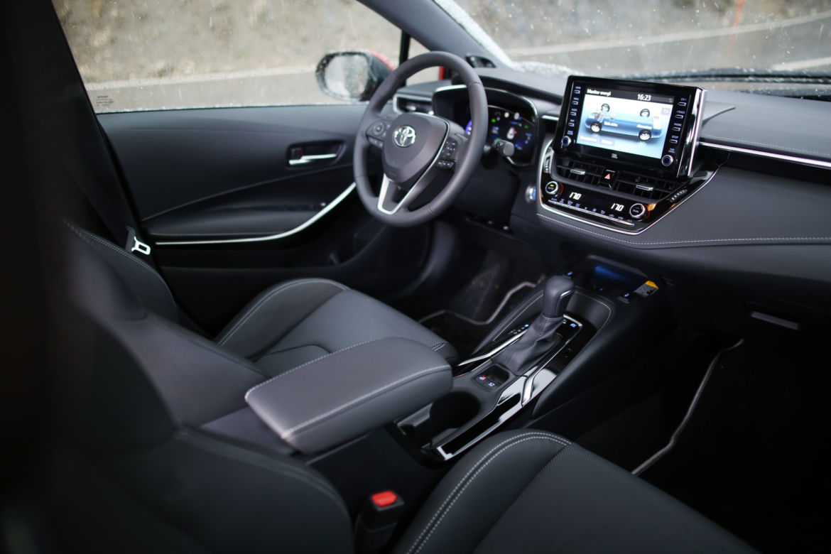 Toyota Corolla Touring Sports 2.0 Hybrid 180 KM e-CVT Executive