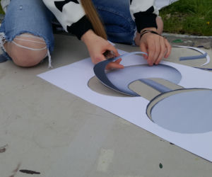 Uczennice budowlanki przygotowały projekt muralu