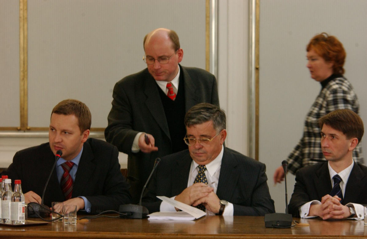 5 kwietnia był końcem legendarnej komisji śledczej. Tak badano aferę Rywina