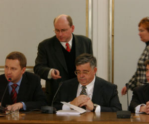 5 kwietnia był końcem legendarnej komisji śledczej. Tak badano aferę Rywina