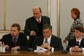 5 kwietnia był końcem legendarnej komisji śledczej. Tak badano aferę Rywina