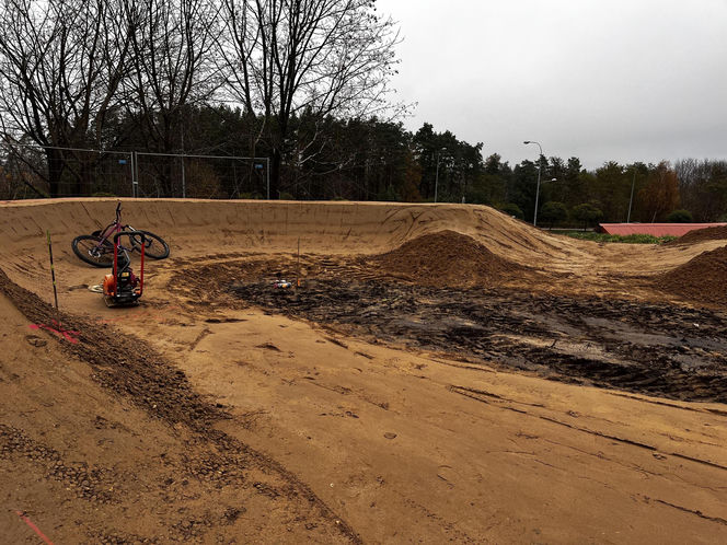 Nowa inwestycja w Olsztynie. Prace już ruszyły. Mieszkańcy zyskają nowe miejsce rekreacji sportowej