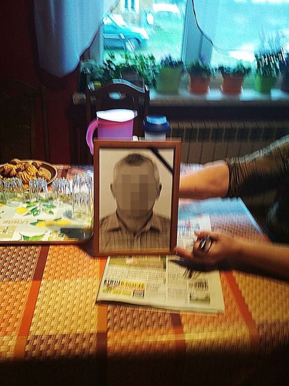 Brutalny koniec męskiej przyjaźni. Myśliwy rozpłatał koledze głowę szpadlem!