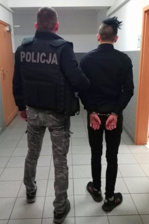 To był zaplanowany napad! Nastolatki i ich koledzy byli bezlitośni 