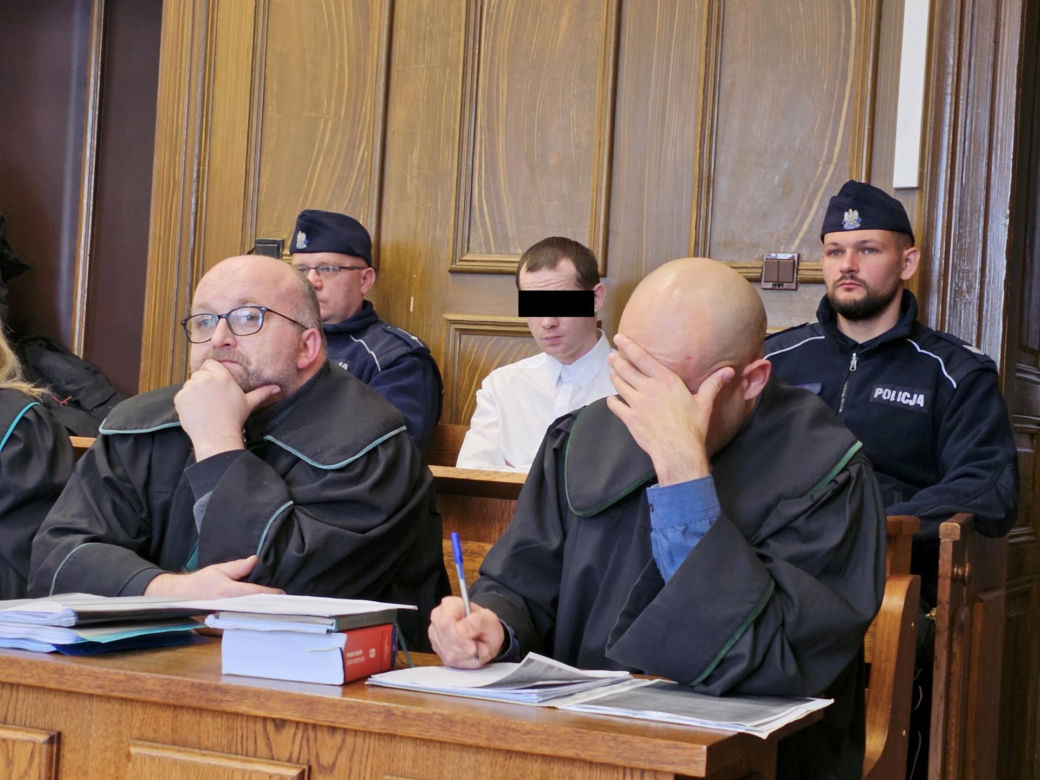 Nikt nie pomógł pobitemu na śmierć Piotrowi w mieszkaniu pełnym ludzi