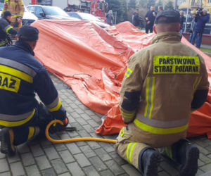 Koronawirus w Polsce. Wielkie namioty stanęły przed bydgoskimi szpitalami