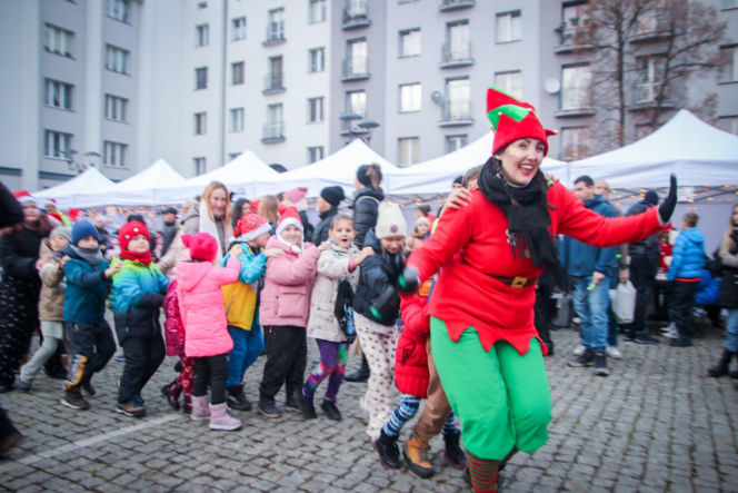 Manufaktura Świętego Mikołaja z Tomaszem Karolakiem w roli Świętego Mikołaja