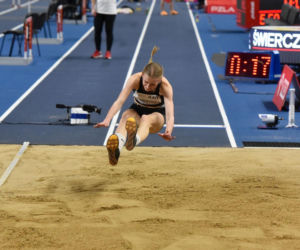 Halowe mistrzostwa Polski w Kujawsko-Pomorskiej Arenie Toruń. Zdjęcia kibiców i zawodników