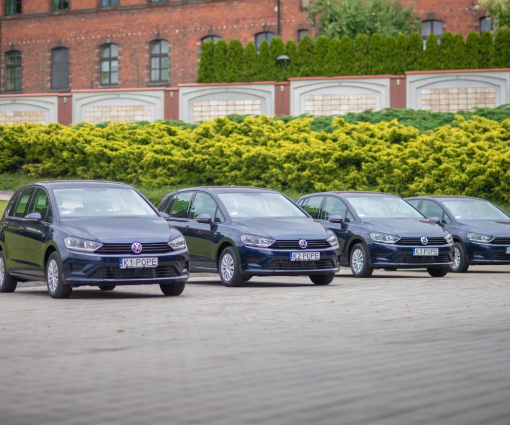 Papieski Volkswagen Golf Sportsvan