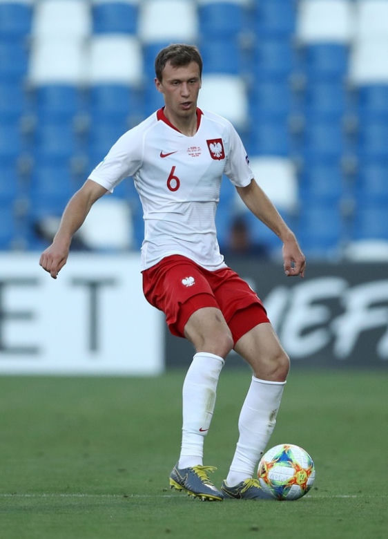 Bielik wleci do pierwszego składu?