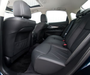 Infiniti Q70h Premium Tech