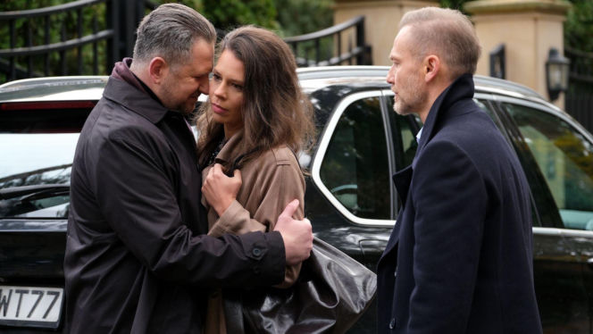 M jak miłość odc. 1918. Andrzej Budzyński (Krystian Wieczorek), Paulina Lipska-Jabłońska (Maria Wieczorek), Jabłoński ( Marcin Piętowski