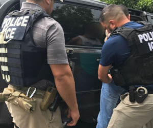 Milion imigrantów do deportacji