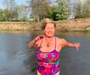 Ewa Kasprzyk walczy o młodość