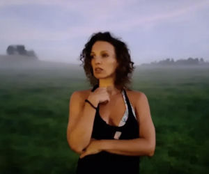 Ogromne siły policji pod Wrocławiem. Szukają zaginionej aktorki. Znaleziono rozbite auto!