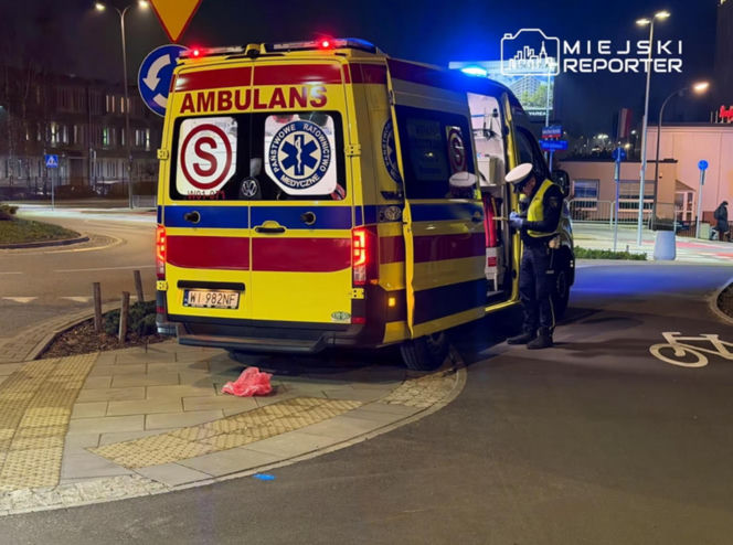 Rowerami dostarczali jedzenie, zderzyli się na wiadukcie. Polała się krew, jeden z nich stracił zęby!