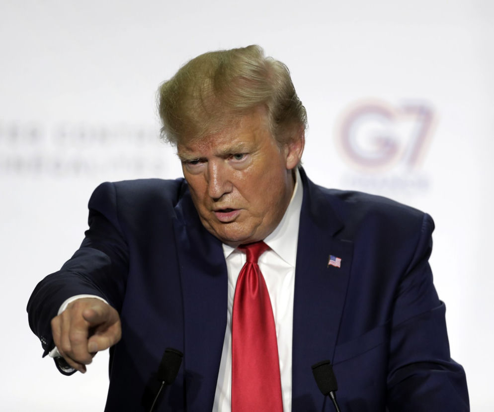Huragan przestraszył sie Trumpa