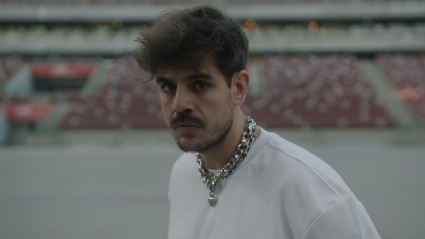 Taco Hemingway musi usunąć nazwę leku z piosenki. Muzyczny świat grzmi