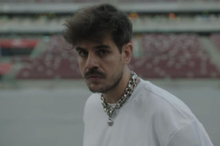 Taco Hemingway musi usunąć nazwę leku z piosenki. Muzyczny świat grzmi