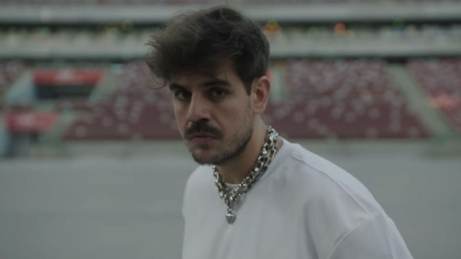 Taco Hemingway musi usunąć nazwę leku z piosenki. Muzyczny świat grzmi