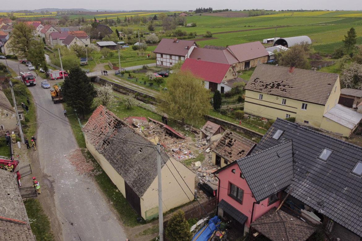 Gruzowisko zamiast domu. Straszny widok w Ożarach 