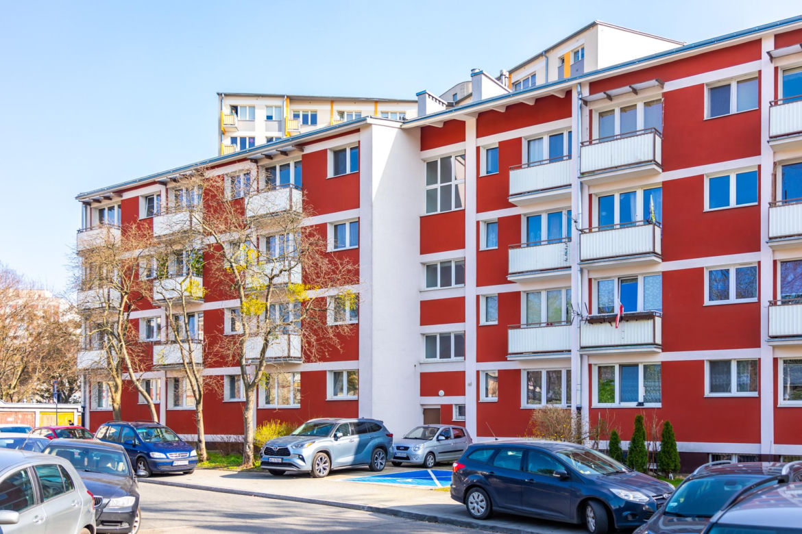 Pasteloza na warszawskich blokach - zobacz zdjęcia jaskrawych przykładów