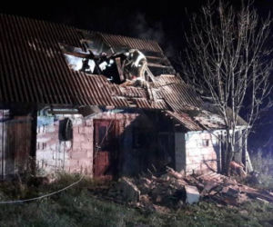 Spalone zwłoki na poddaszu budynku. TRAGEDIA w Maciejowej
