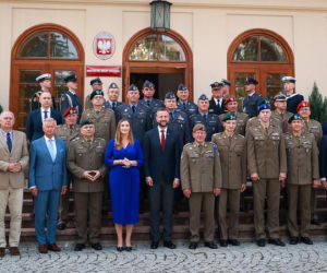 Władysław Kosiniak-Kamysz wręcza akty mianowania w Wojsku Polskim