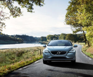 Volvo V40 lifting 2017