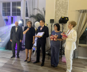 Studniówka pełna blasku i emocji! Tak bawili się maturzyści II LO w Bydgoszczy [ZDJĘCIA]