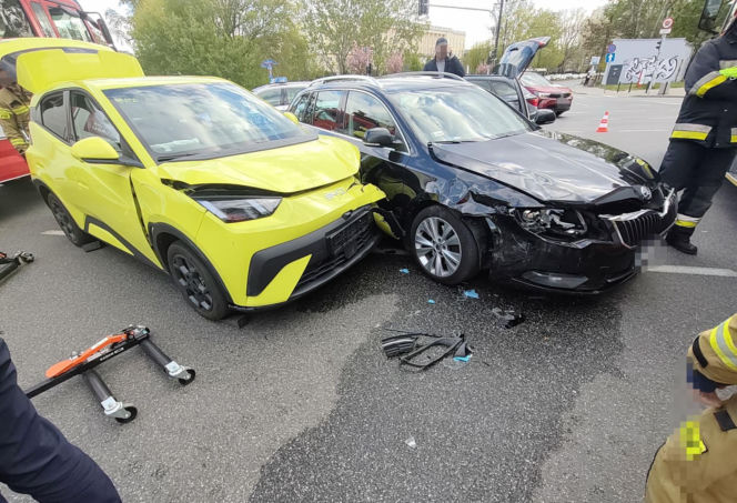 Wypadek w centrum Warszawy. W jednym z aut jechała posłanka Polski 2050