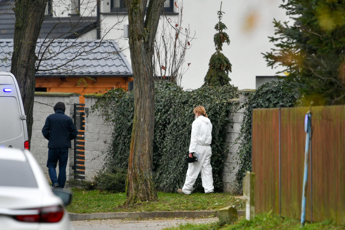 Strzelanina w Straszynie. Jedna osoba nie żyje. Policjant ranny