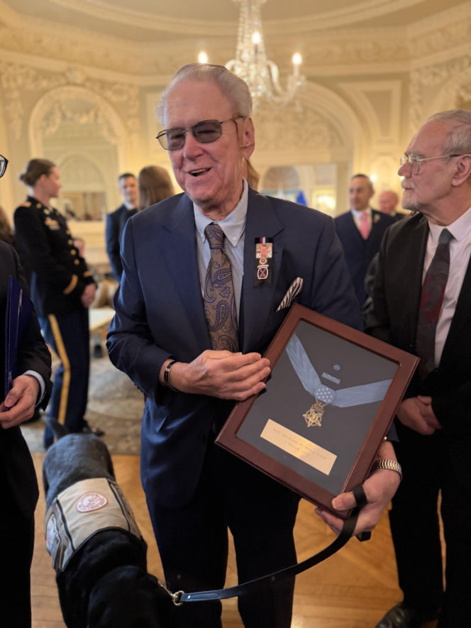 Wręczenie Krzyża Wielkiego Orderu Zasługi RP rodzicom Michaela Ollisa w Waszyngtonie, DC